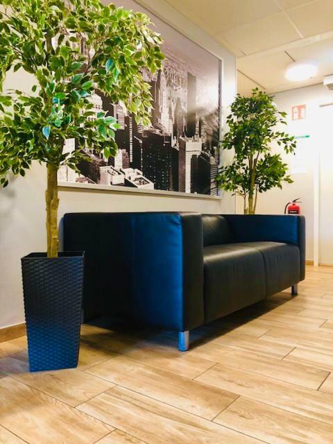 Golden Hostel Jarfalla Dış mekan fotoğraf